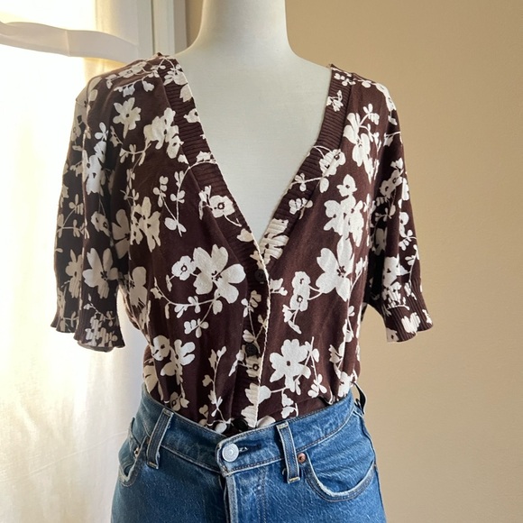 D&Co 100% Cotton Floral Button Front Short Sleeve Cardigan - Picture 4 of 7